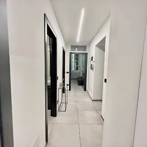 Appartamento Esclusivo 130mq Fronte Duomo E E Terrazza, Côme