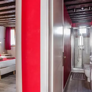 Rosso Appartement Venise